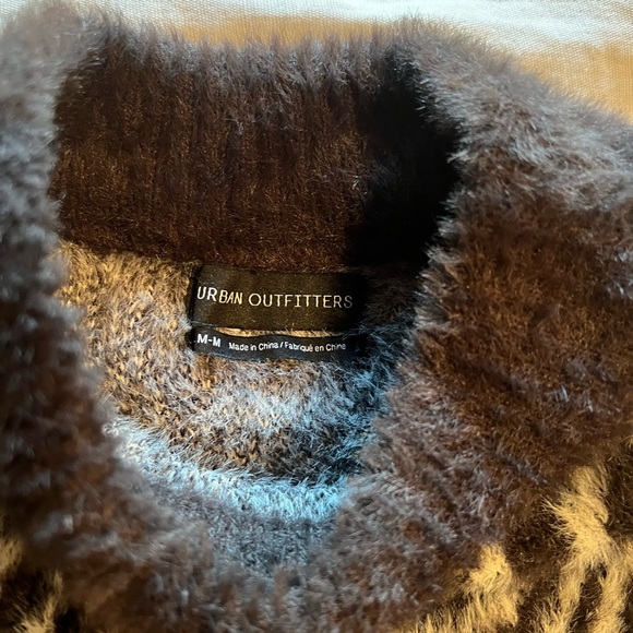 Urban Outfitters Cleo Crop Mock Neck - Medium - Picture 8 of 8